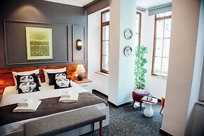 Yamalya Suites Hotel