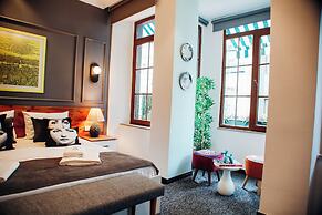 Yamalya Suites Hotel