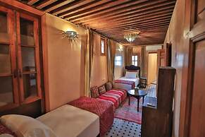 Riad Moulay Driss et GiacomoOpens