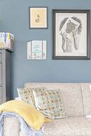 Sleek & Spacious 2BD Flat - Clapham