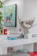 Sleek & Spacious 2BD Flat - Clapham