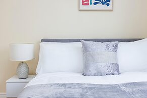 East Croydon Home - Contractors