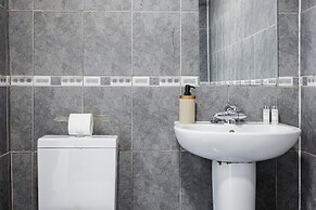 East Croydon Home - Contractors