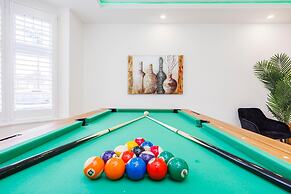 Luxurious - Pool Table - Games Room - Free Parking
