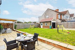 Luxurious - Pool Table - Games Room - Free Parking