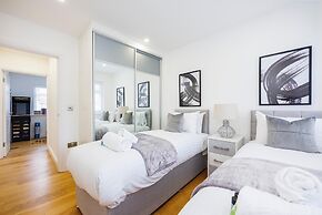 Luxurious - Pool Table - Games Room - Free Parking