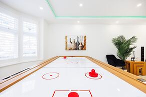 Luxurious - Pool Table - Games Room - Free Parking