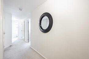 Central London 2 Bed Riverside