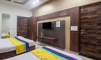 Treebo Shree Anand Dham, Vrindavan