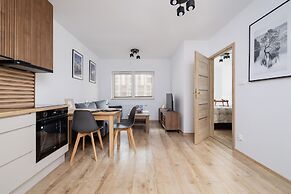 Lokum Salsa Apartment Cracow by Renters