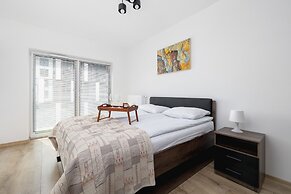 Lokum Salsa Apartment Cracow by Renters