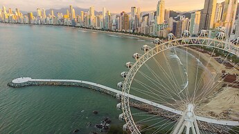 Paraíso em Balneário Camboriú - Praia do Estaleiro by ReservaStar