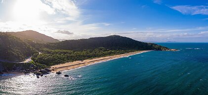 Paraíso em Balneário Camboriú - Praia do Estaleiro by ReservaStar