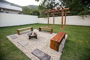 Paraíso em Balneário Camboriú - Praia do Estaleiro by ReservaStar