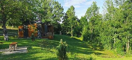 Casutele din Poienita Chalet