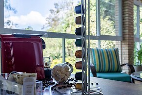 Chácara com Piscina a 40 min de SP