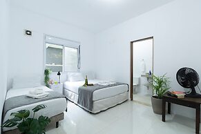 Chácara com Piscina a 40 min de SP