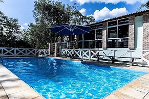 Chácara com Piscina a 40 min de SP