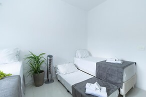 Chácara com Piscina a 40 min de SP