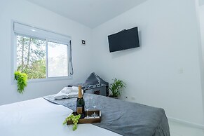 Chácara com Piscina a 40 min de SP