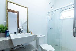 Chácara com Piscina a 40 min de SP