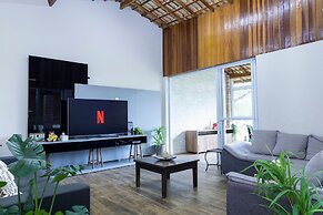 Chácara com Piscina a 40 min de SP