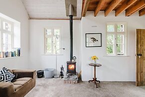 Beautiful Riverside Lodge in Newbridge on Wye