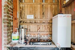 Beautiful Riverside Lodge in Newbridge on Wye