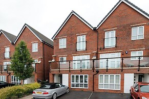 Stunning 5-bed House in Ashford