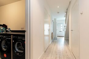 Stunning 5-bed House in Ashford