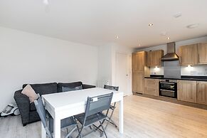 Stunning 5-bed House in Ashford