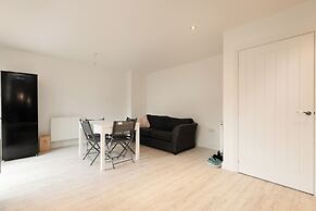 Stunning 5-bed House in Ashford