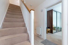 Stunning 5-bed House in Ashford