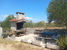 Apartment With a Pool, Mountainview, Near the Sea!