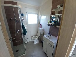 Apartment With a Pool, Mountainview, Near the Sea!