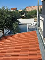 Apartment With a Pool, Mountainview, Near the Sea!