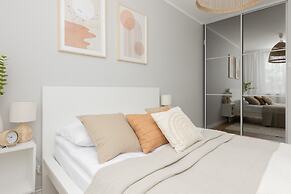 Apartament Miedzynarodowa by Renters