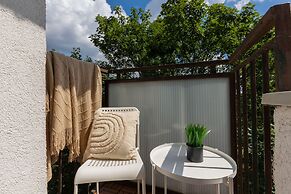 Apartament Miedzynarodowa by Renters