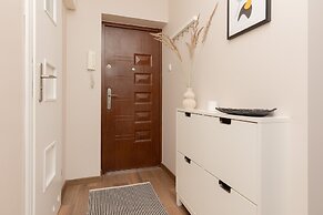 Apartament Miedzynarodowa by Renters