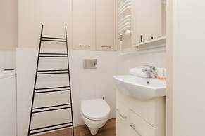 Apartament Miedzynarodowa by Renters