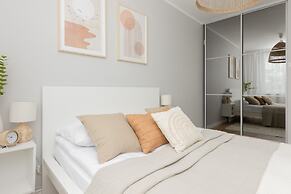 Apartament Miedzynarodowa by Renters