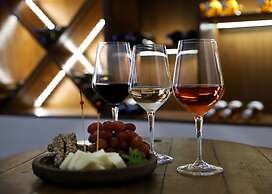 Arxegono Cave Houses Santorini