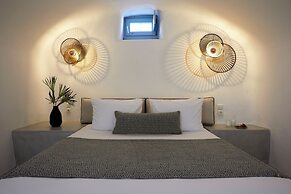 Arxegono Cave Houses Santorini