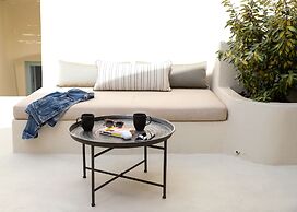 Arxegono Cave Houses Santorini