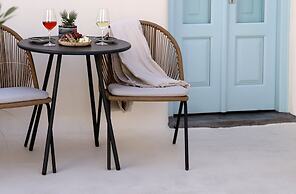 Arxegono Cave Houses Santorini