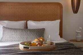 Arxegono Cave Houses Santorini