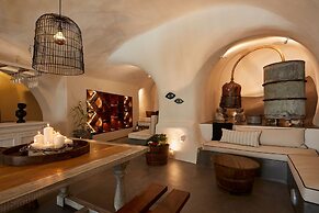 Arxegono Cave Houses Santorini