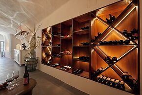 Arxegono Cave Houses Santorini