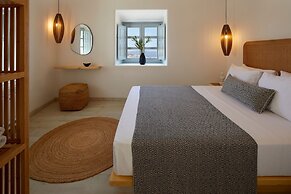 Arxegono Cave Houses Santorini