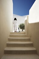 Arxegono Cave Houses Santorini